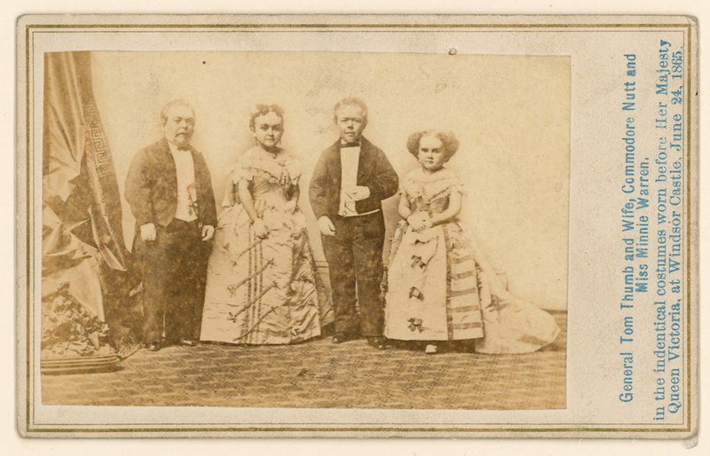 General Tom Thumb og hans kone, Commadore Nutt og Miss Minnie Warren av English Photographer
