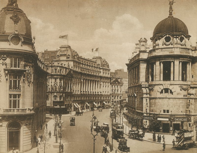 Generell utsikt over Aldwych av English Photographer