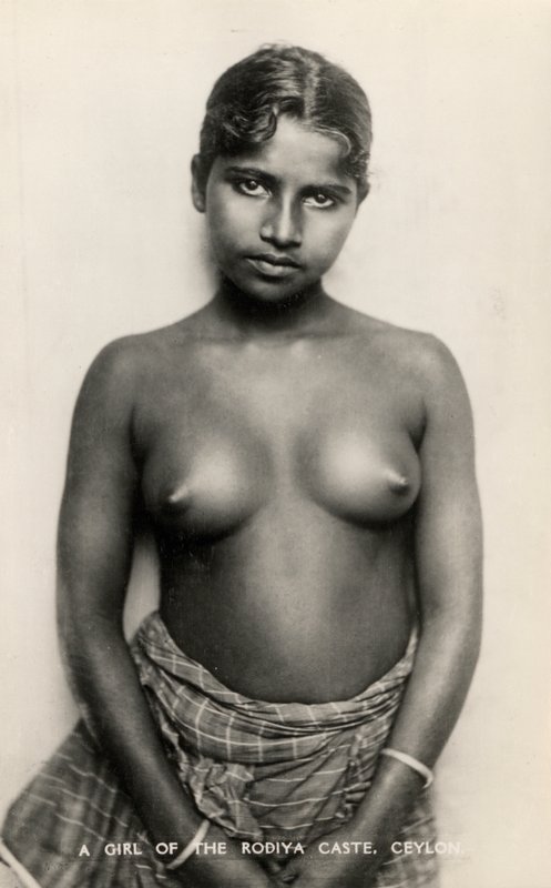 Jente fra Rodiya-kasten på Sri Lanka (s/hvitt-bilde) av English Photographer