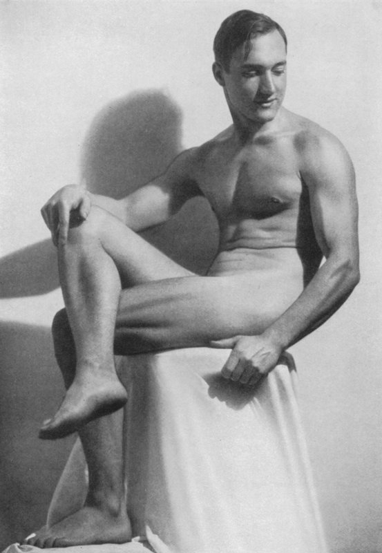 Illustrasjon for The Male Body (s/hvitt foto) av English Photographer