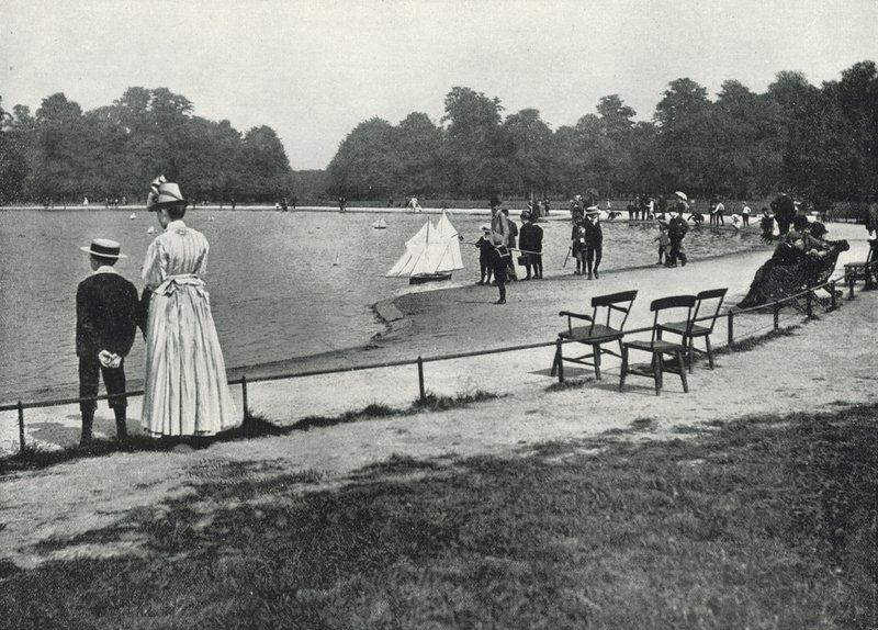 Kensington Gardens, the Round Pond (s/hvitt bilde) av English Photographer