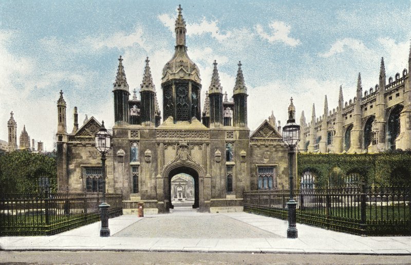 Kings College, Entrance Gateway av English Photographer