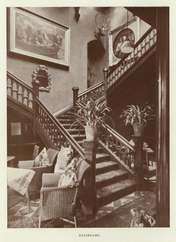Levens Hotel: Staircase (s/hvitt bilde) av English Photographer