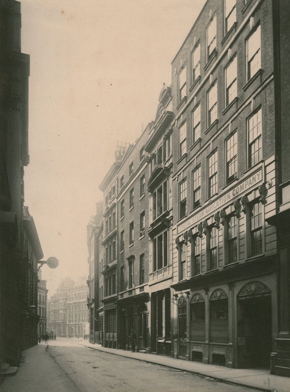 Lombard Street, London; fotografi; datert juni 1885 av English Photographer