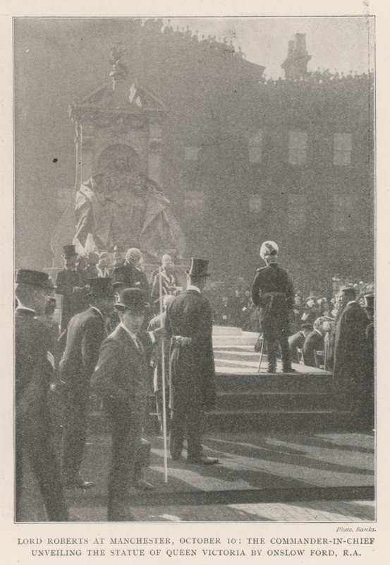 Lord Roberts i Manchester, 10. oktober, den øverstkommanderende avduket statuen av dronning Victoria av Onslow Ford, RA av English Photographer