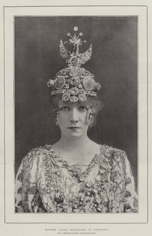Madame Sarah Bernhardt som Theodora av English Photographer
