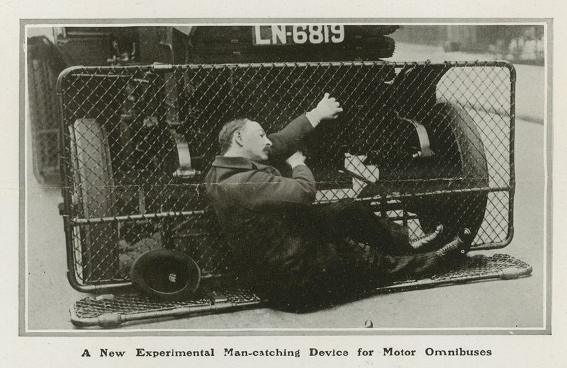 Menneskefangende enhet for motoromnibusser av English Photographer