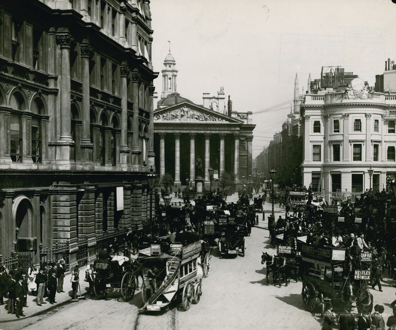 Mansion House Street, London av English Photographer