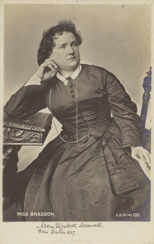 Mary Elizabeth Braddon av English Photographer