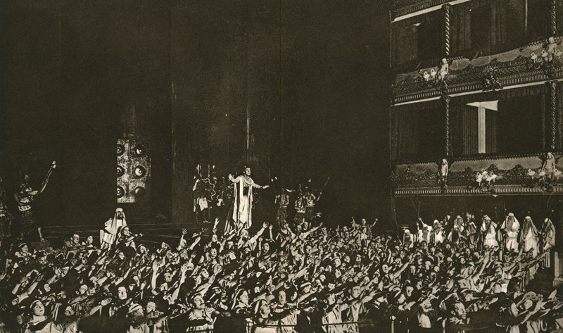 Max Reinhardts Oedipus Rex med John Martin-Harvey i 1912 av English Photographer