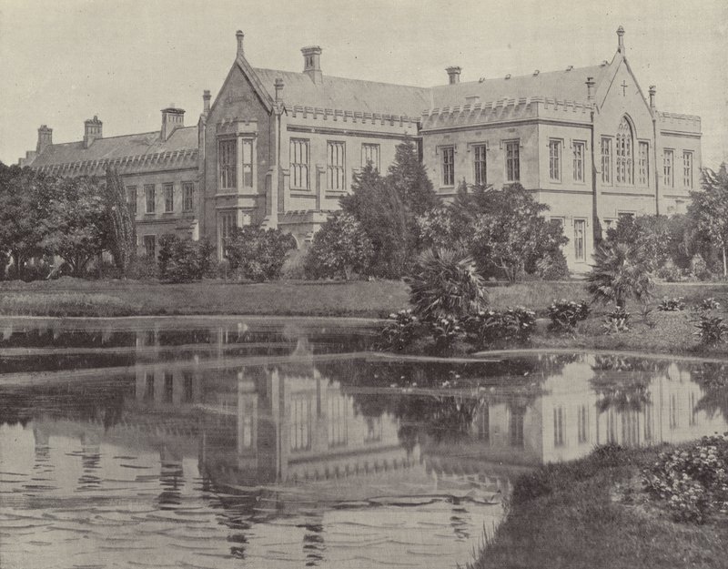 Melbourne University av English Photographer