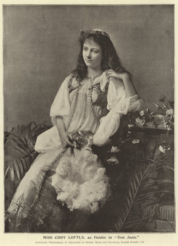 Miss Cissy Loftus, som Haidee i Don Juan av English Photographer
