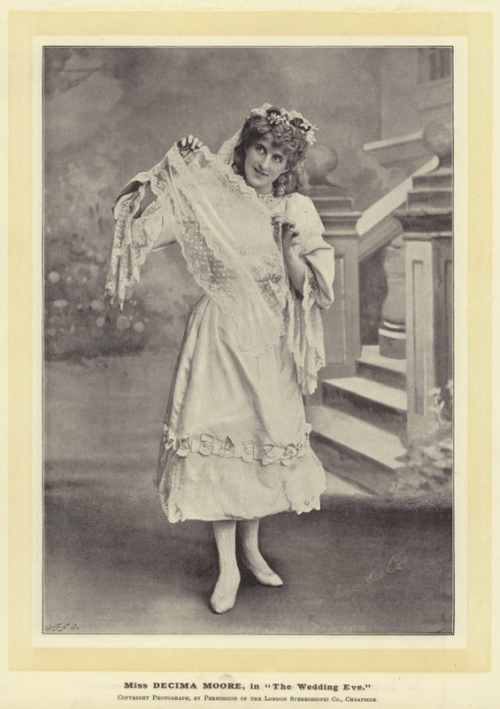 Miss Decima Moore, i The Wedding Eve av English Photographer