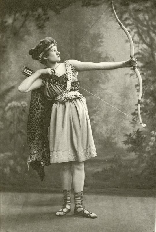 Frøken Marion Gray som Hippolyta (gravyr) av English Photographer