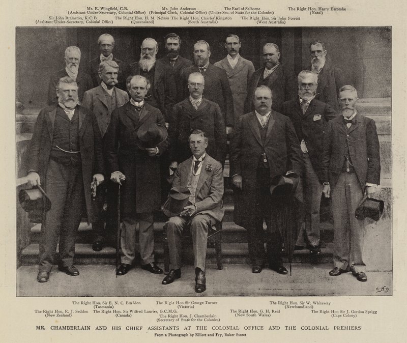 Mr Chamberlain og hans sjefassistenter ved Colonial Office og Colonial Premiers av English Photographer