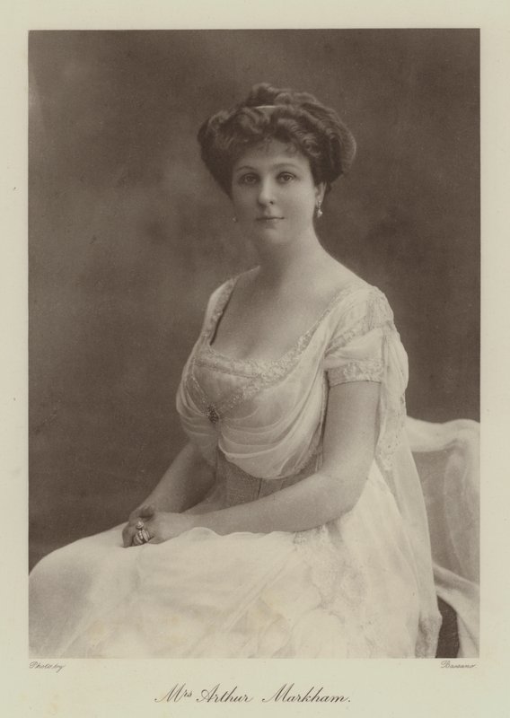 Fru Arthur Markham (s/h-foto) av English Photographer