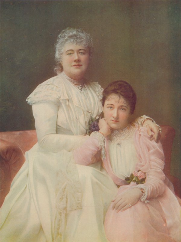 Mrs. Lewis og Miss Mabel Terry-Lewis av English Photographer