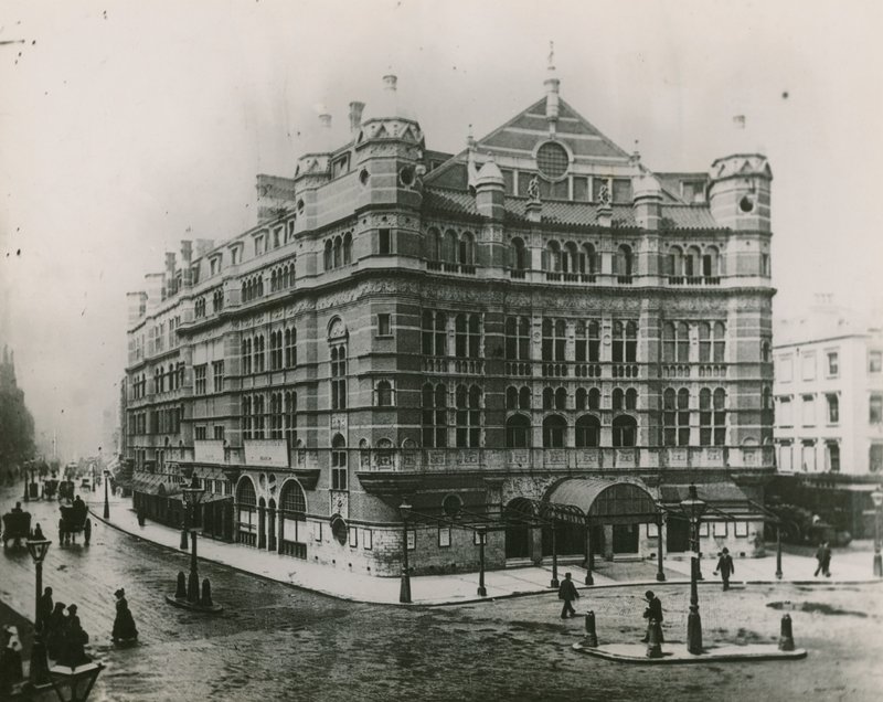 Palace Theatre, Cambridge Circus, London av English Photographer