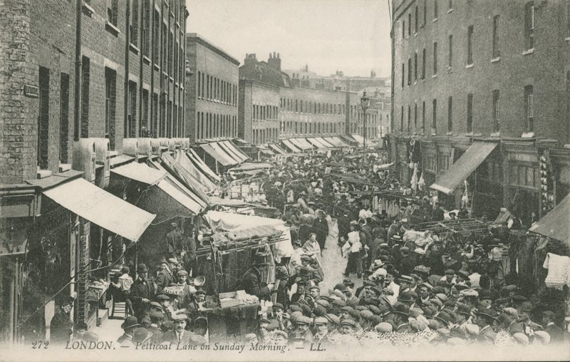 Petticoat Lane søndag morgen av English Photographer