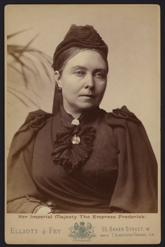Portrait, Victoria, Princess Royal, som var gift med keiser Frederick III av Tyskland (s/hv-bilde) av English Photographer
