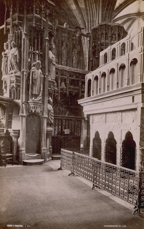 Postkort med et bilde av interiøret til Henry V Chantry i Westminster Abbey av English Photographer