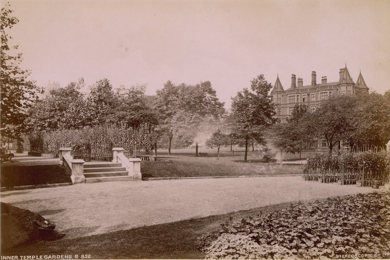Postkort med Inner Temple Gardens av English Photographer