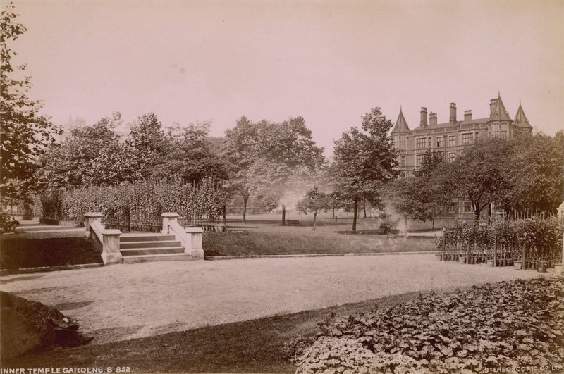 Postkort med Inner Temple Gardens av English Photographer