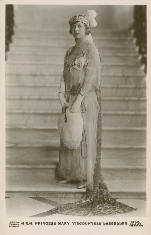 Prinsesse Mary, Viscountesse Lascelles (s/hvitt bilde) av English Photographer