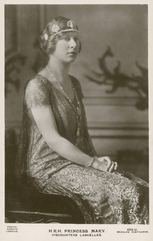 Prinsesse Mary, Viscountesse Lascelles (s/hvitt bilde) av English Photographer