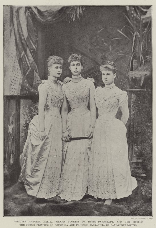 Prinsesse Victoria Melita, storhertuginne av Hessen-Darmstadt, og hennes søstre, kronprinsessen av Romania og prinsesse Alexandra av Saxe-Coburg-Gotha av English Photographer