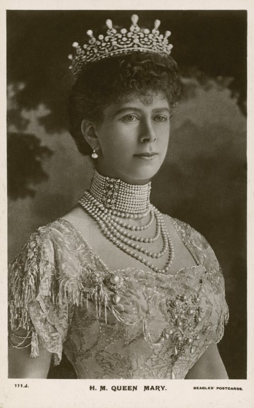 Queen Mary, konsort av kong George V (s/hv-bilde) av English Photographer