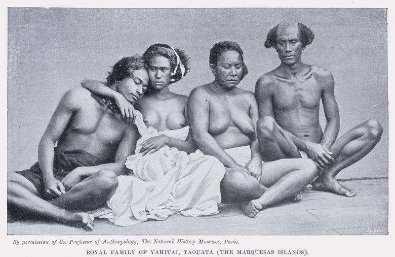 Kongefamilien i Vahitai, Taouata, Marquesas-øyene (s/hvitt-bilde) av English Photographer