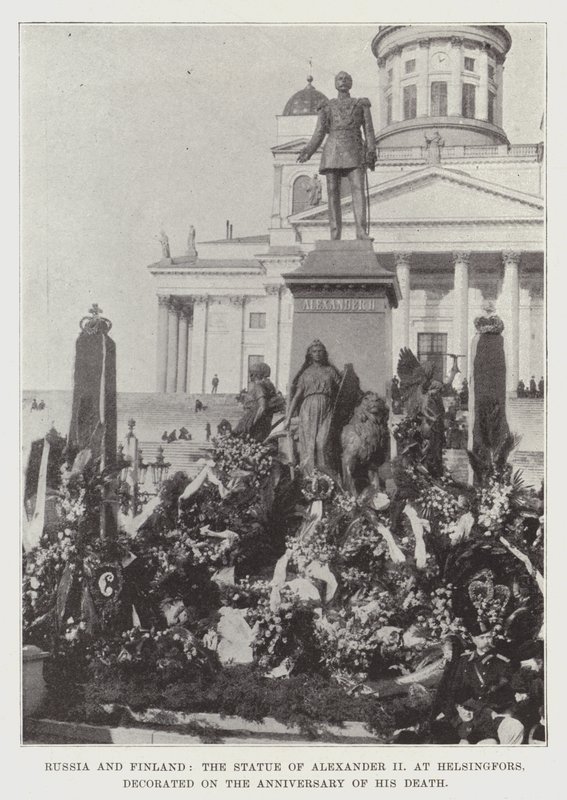 Russland og Finland, statuen av Alexander II ved Helsingfors, dekorert på årsdagen for hans død av English Photographer