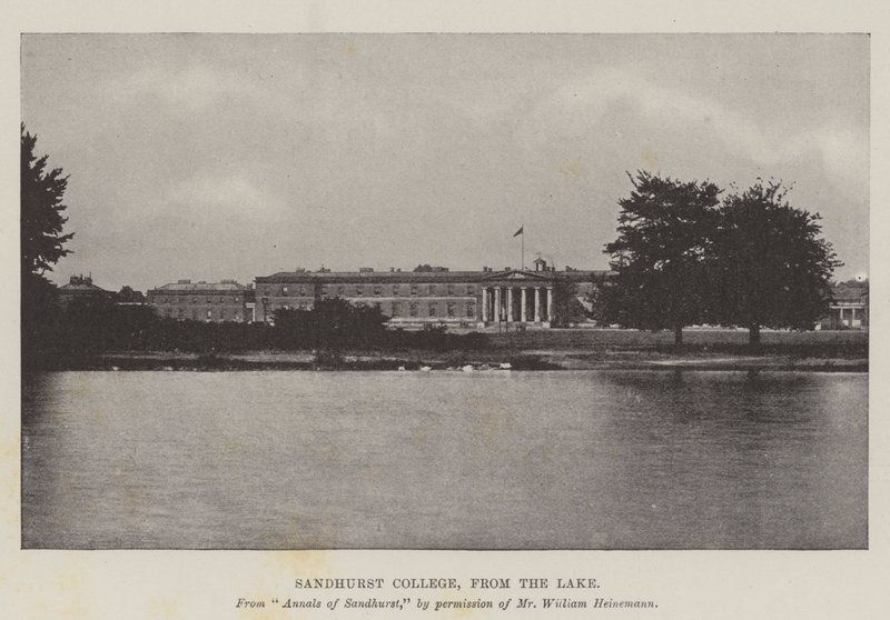 Sandhurst College, fra innsjøen av English Photographer