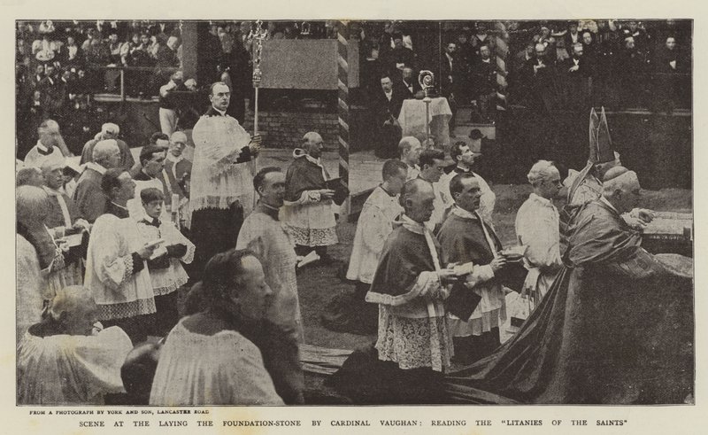 Scene ved Laying the Foundation-Stone av kardinal Vaughan, som leser de helliges litanier av English Photographer