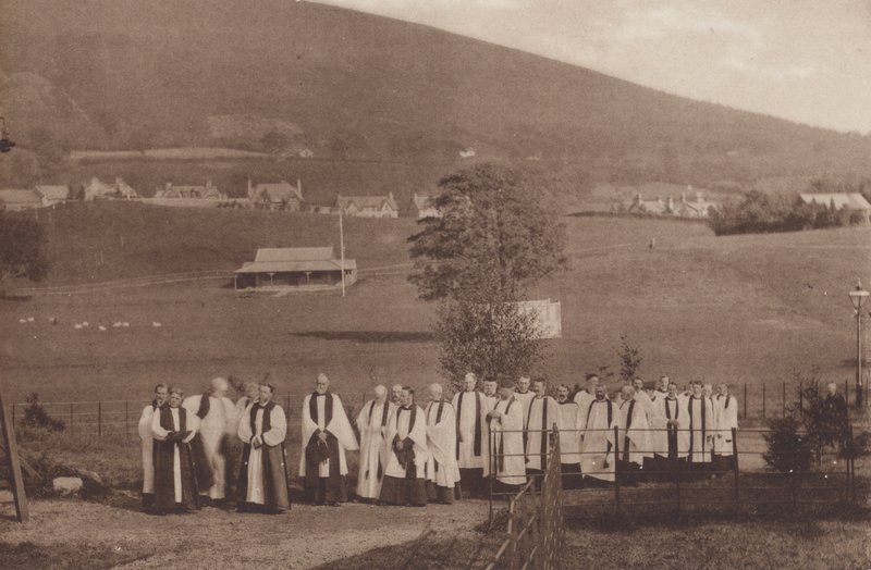 Sedbergh: Prosesjon av biskoper og presteskap av English Photographer