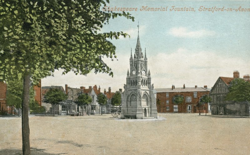 Shakespeare Memorial Fountain, Stratford-upon-Avon (fargebilde) av English Photographer