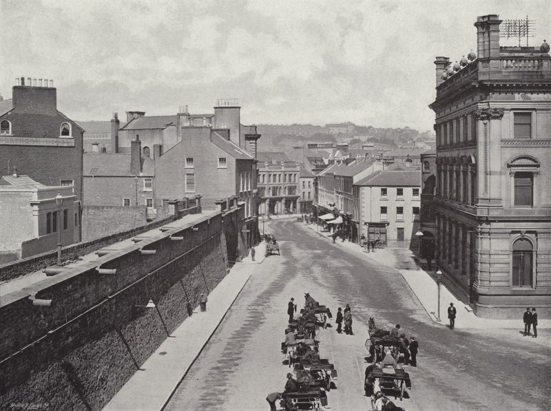 Shipquay Place, Londonderry av English Photographer