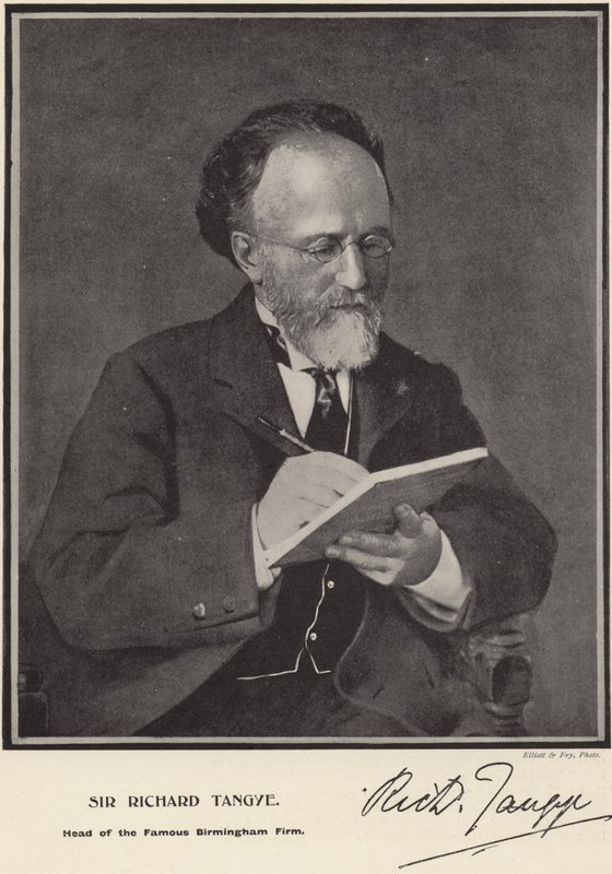 Sir Richard tang også av English Photographer