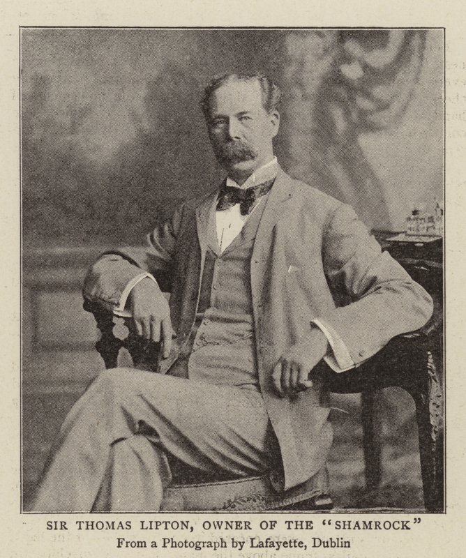 Sir Thomas Lipton, eier av Shamrock av English Photographer