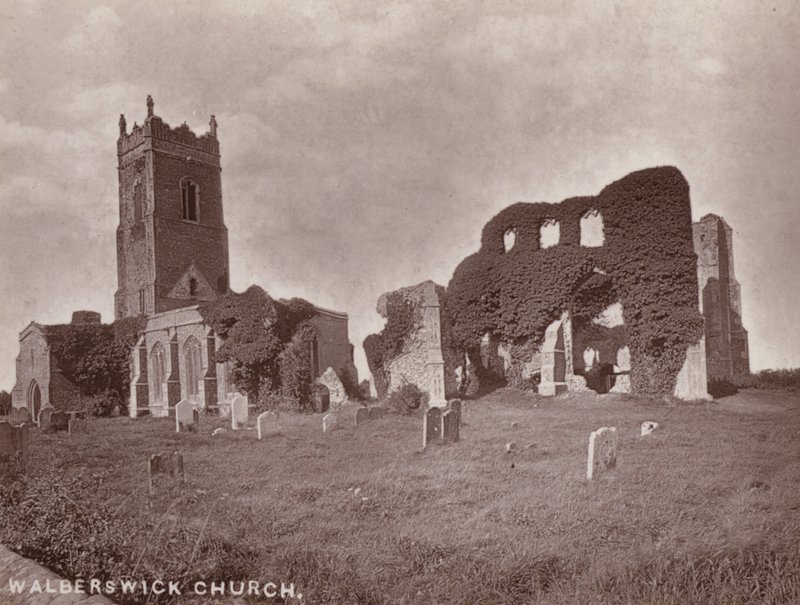 Southwold: Walberswick Church (s/hvitt bilde) av English Photographer