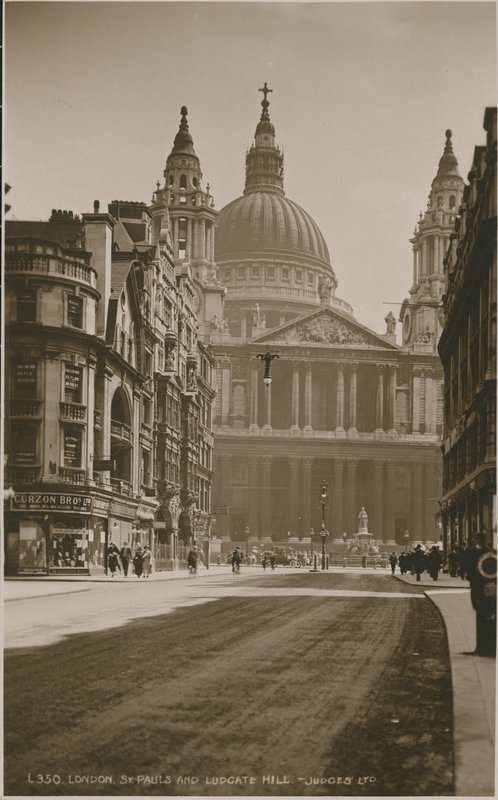 St Pauls Cathedral og Ludgate Hill, London av English Photographer
