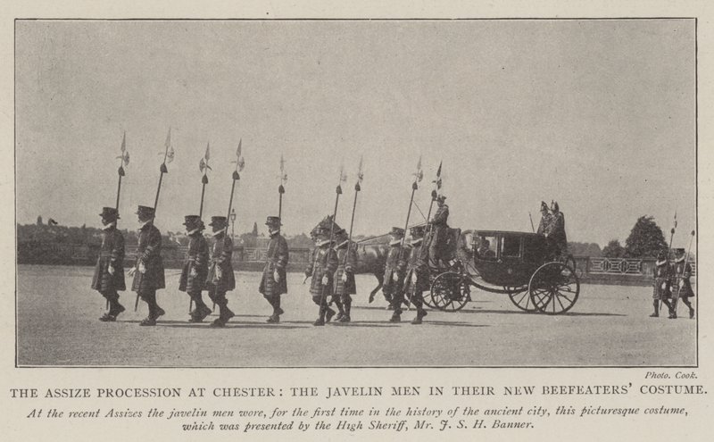 Assize-prosesjonen i Chester, Javelin Men i sitt nye Beefeaters-kostyme av English Photographer