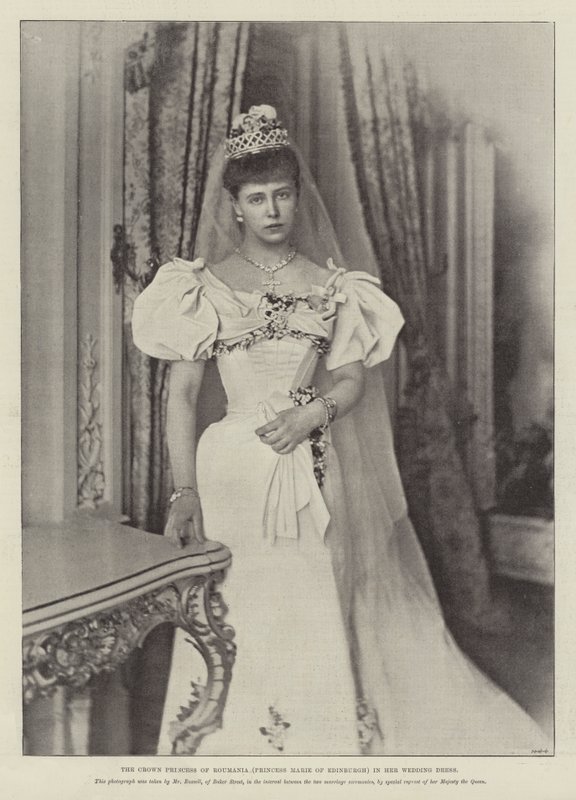 Kronprinsessen av Romania (prinsesse Marie av Edinburgh) i brudekjolen av English Photographer