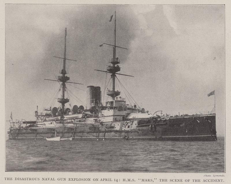 Den katastrofale marinepistoleksplosjonen 14. april, HMS Mars, ulykkesstedet av English Photographer