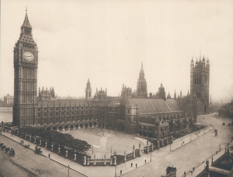 The Houses of Parliament og Big Ben, London, ca 1900 av English Photographer