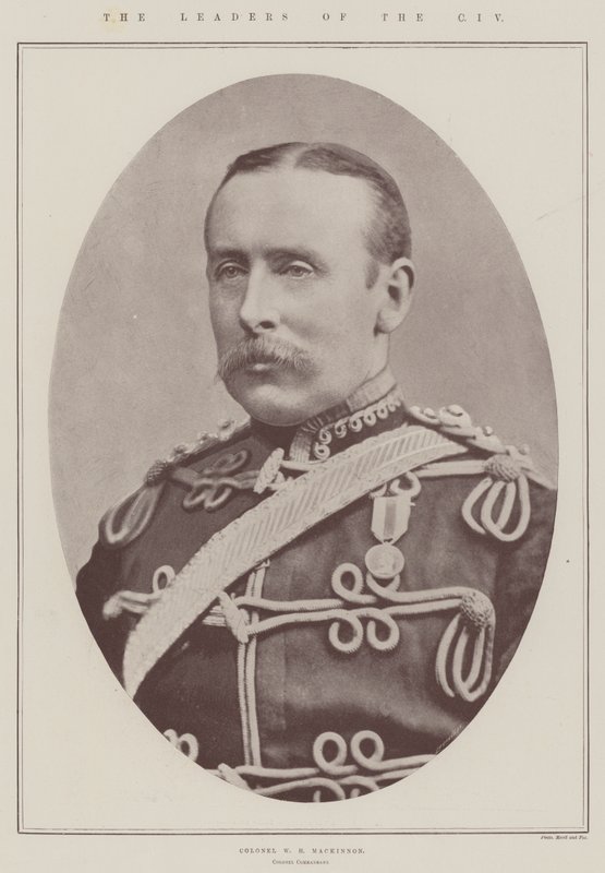 Lederne for CIV, oberst WH Mackinnon, oberstkommandant av English Photographer