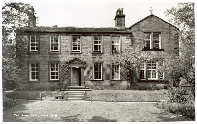 The Parsonage, Haworth (s/hvitt bilde) av English Photographer