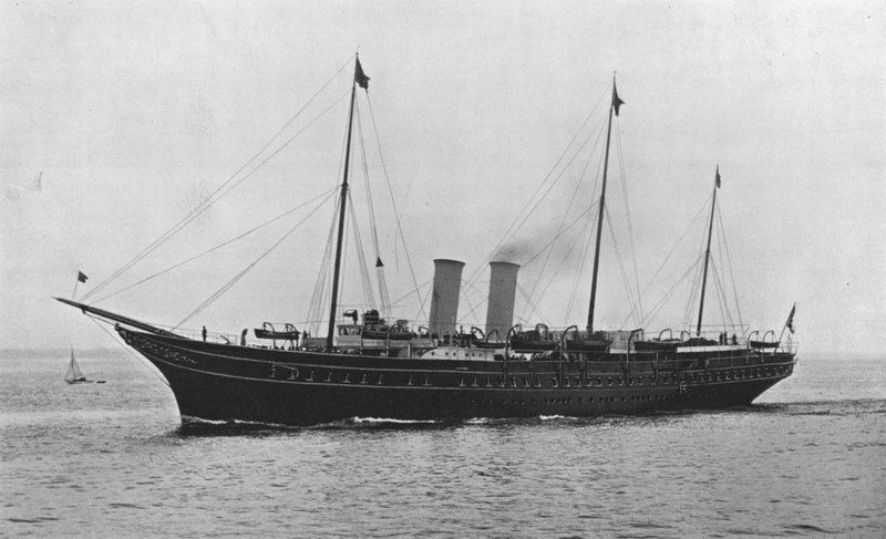 Royal Yacht Victoria and Albert (s/hv-bilde) av English Photographer