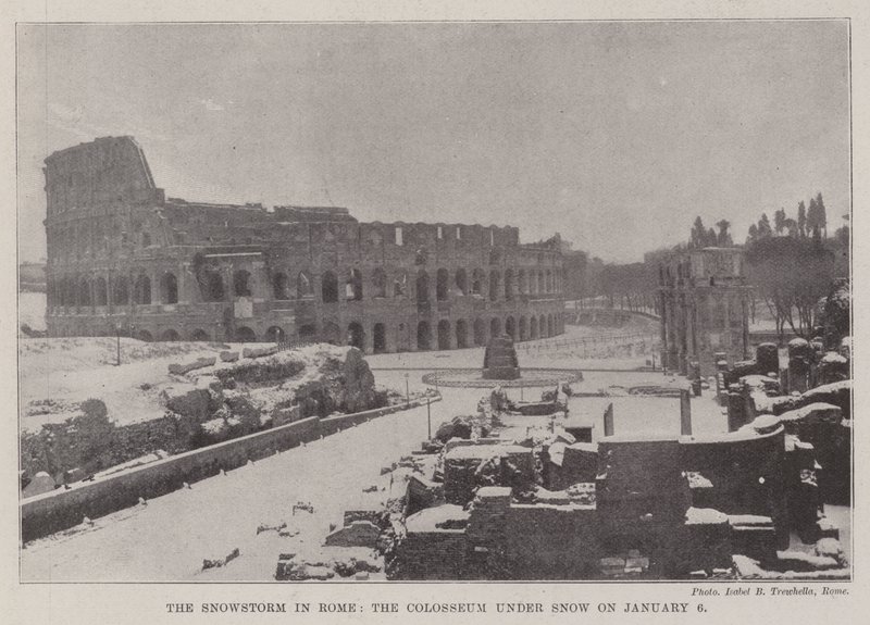 Snøstormen i Roma, Colosseum under snø 6. januar av English Photographer